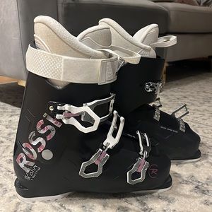 Rossignol women’s ski boots